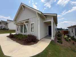 featured image of 632 Shropshire Dr