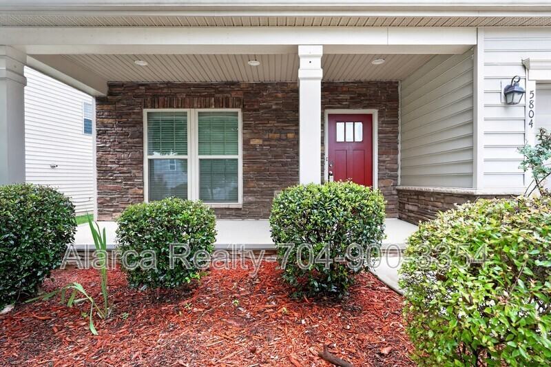5804 Selkirkshire Rd - Photo 2 of 38