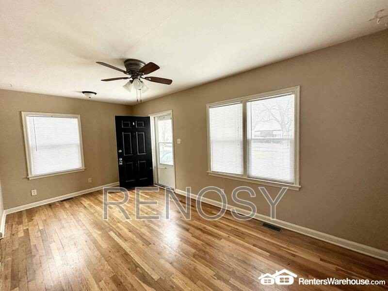 3822 52nd St - Photo 5 of 15