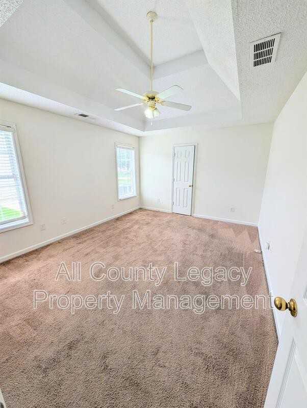 1491 Elena Dr - Photo 6 of 11