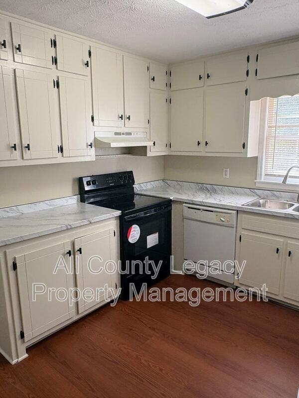 1224 Cone Cir - Photo 5 of 15