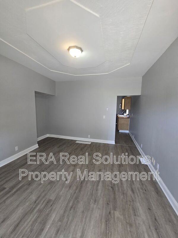 2368 S 5th St - Photo 3 of 20