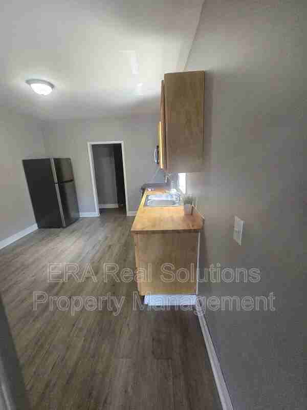 2368 S 5th St - Photo 4 of 20