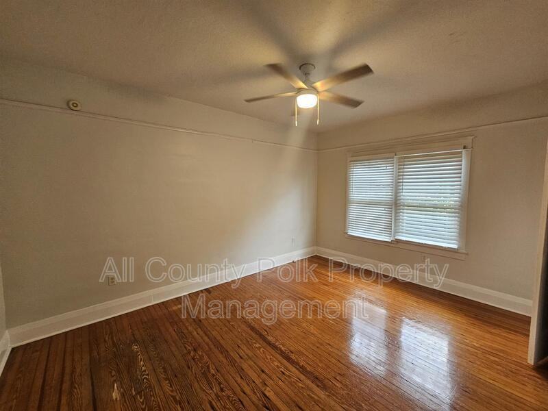 719 S New York Ave - Photo 6 of 14
