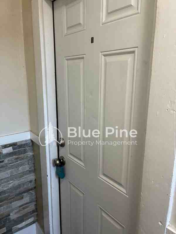 1414 N Garfield Ave #1 - Photo 2 of 8