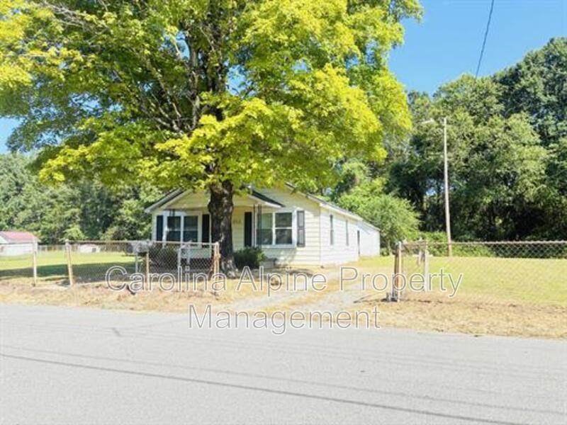 2710 Birchfield Ln - Photo 2 of 22