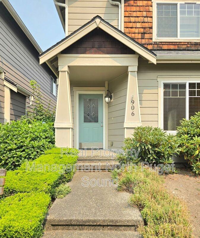 906 116th Pl Se - Photo 2 of 20