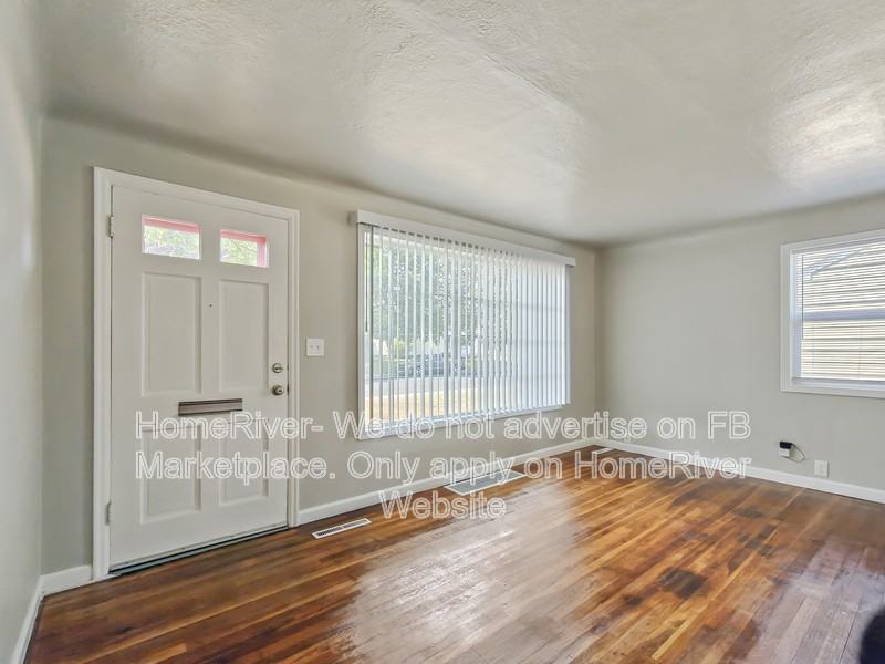 5214 N Cannon St - Photo 4 of 23