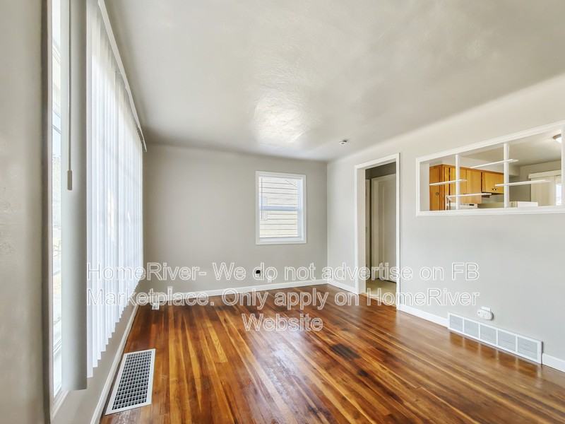 5214 N Cannon St - Photo 5 of 23