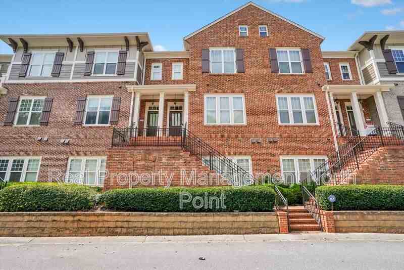 3026 Eltham Pl