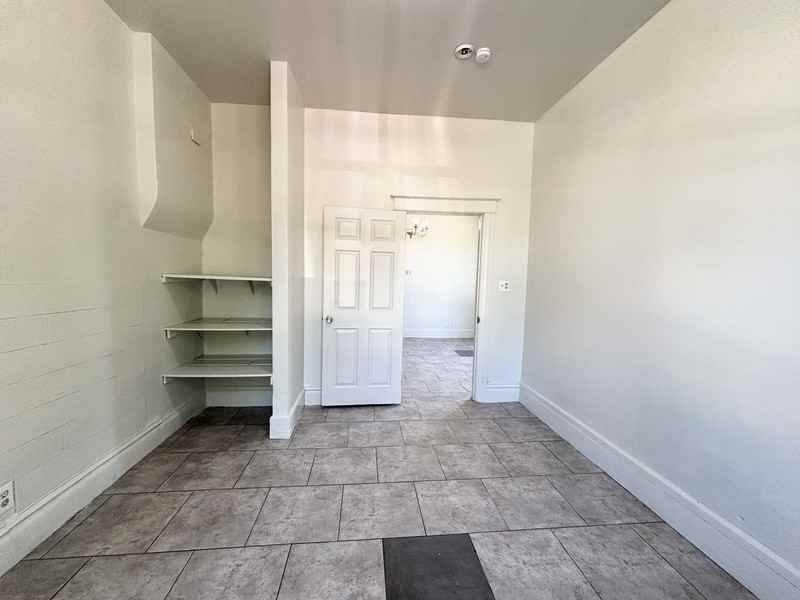 61 Sw - Photo 5 of 20