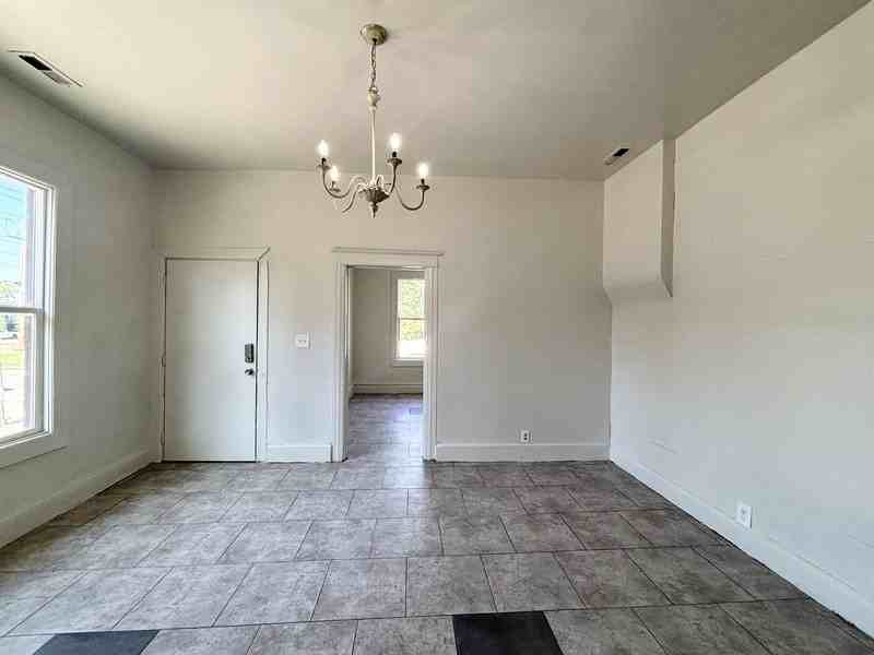 61 Sw - Photo 7 of 20