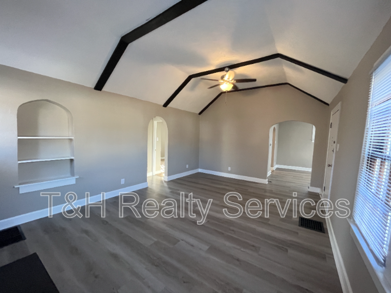 4901 Young Ave - Photo 7 of 29