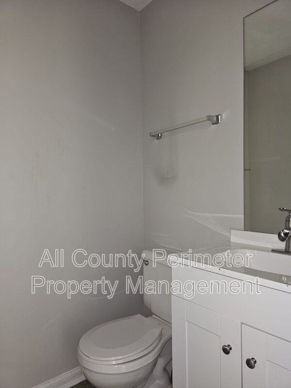 4493 Bridle Ridge Way - Photo 4 of 12
