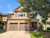 915 Silver Lake Dr - Photo 1 of 1