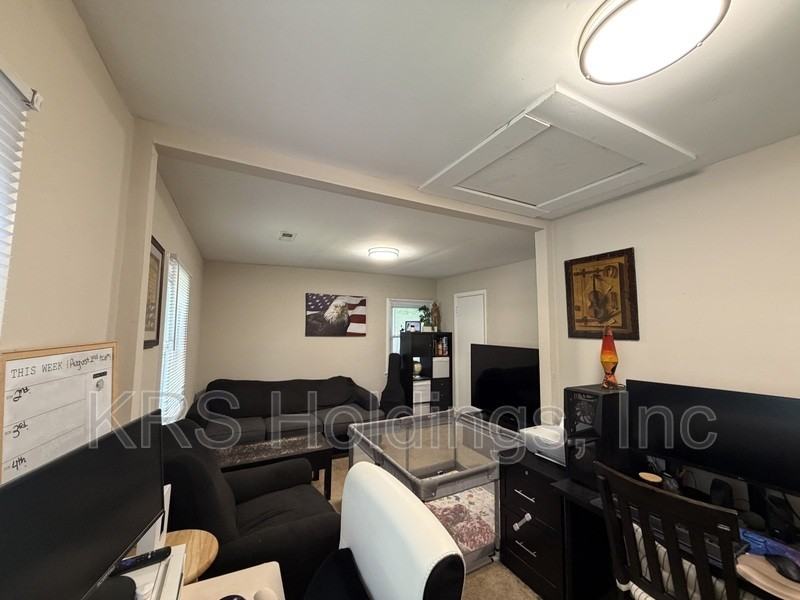 60 Sycamore Ave - Photo 5 of 10