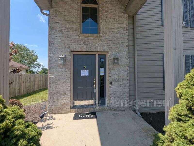 10931 Smokey Ridge Pl - Photo 2 of 37