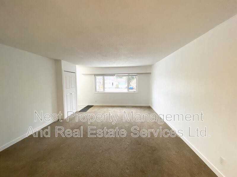236 Nicholson St S #A - Photo 5 of 16