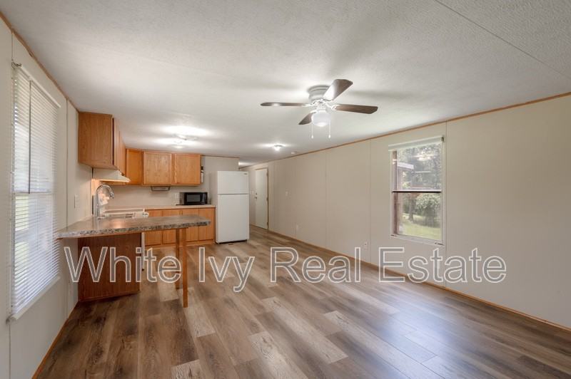 37 Riverside Ln #C - Photo 5 of 15