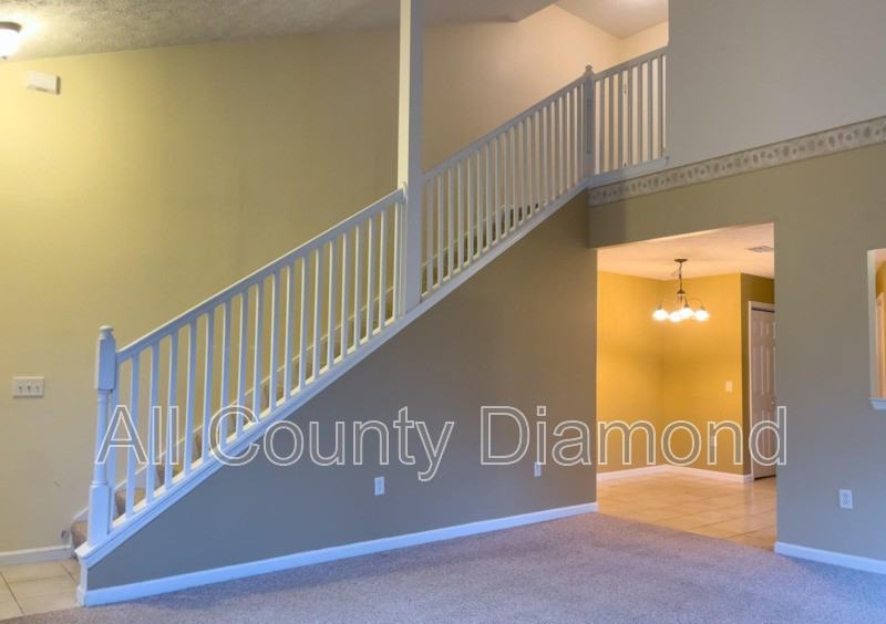 5204 Joshua Ln - Photo 5 of 18