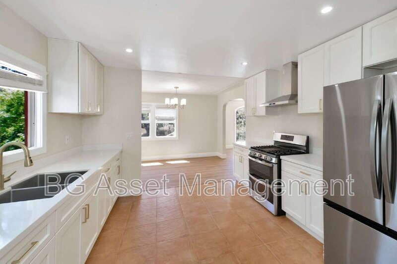 2801 Sabral Cir - Photo 7 of 23