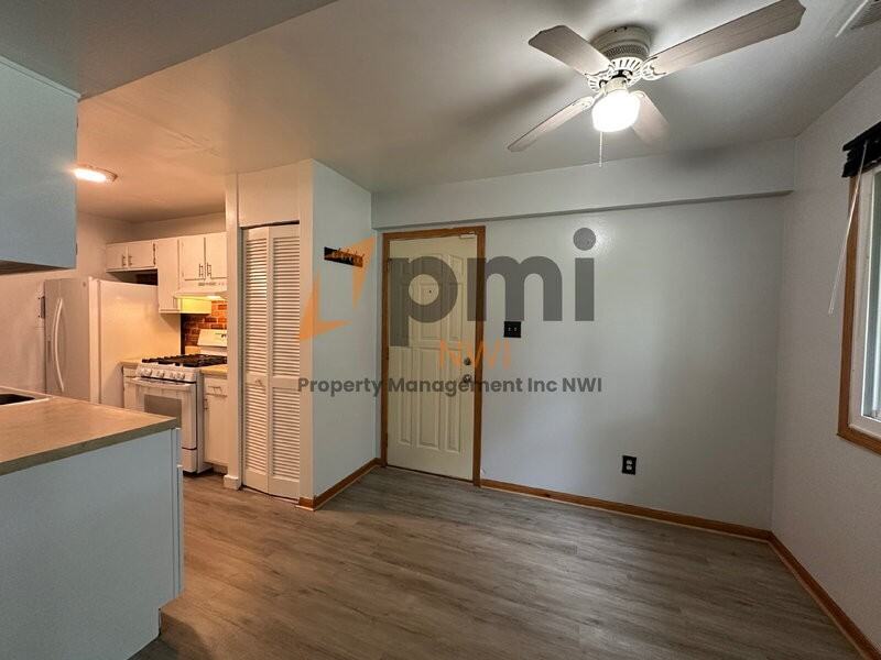 6974 Fillmore Dr - Photo 5 of 16
