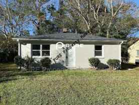 1612 Acacia St - Photo 1 of 1