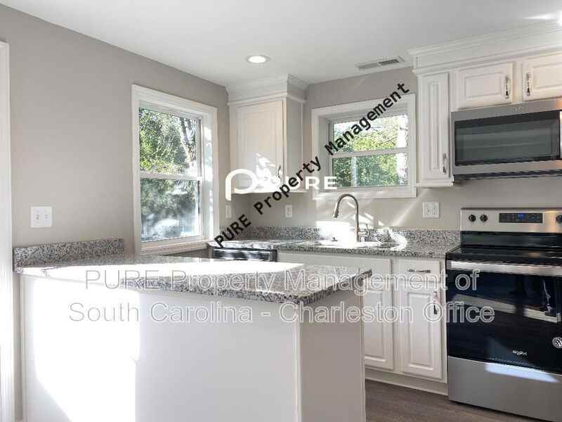 1612 Acacia St - Photo 3 of 19