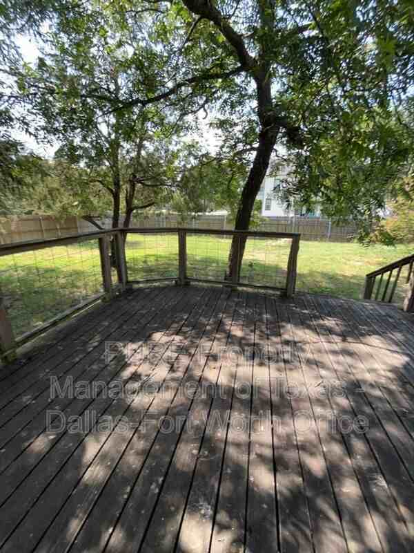 501 E Monroe St - Photo 2 of 26