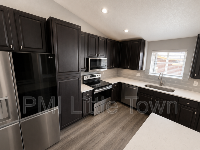4464 Copeland Loop #204 - Photo 5 of 27