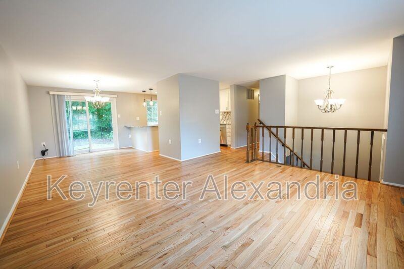 5901 Beech Tree Dr - Photo 6 of 42