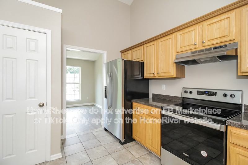 5037 Kens Ct - Photo 7 of 18