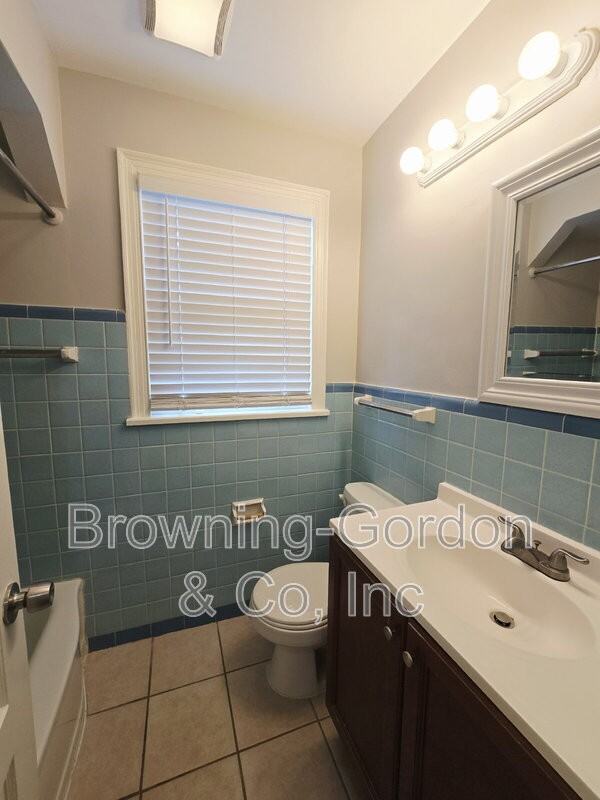3611A Mayflower Pl - Photo 6 of 8