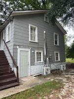 featured image of 211 E Brooks St #F