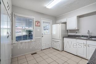 2135 Knighton Dr - Photo 1 of 1