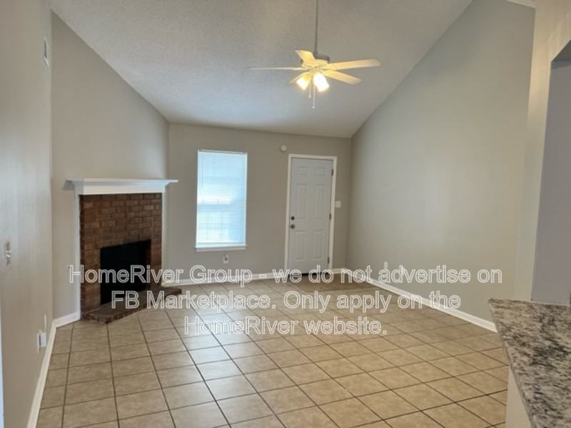7052 Foxhall Dr - Photo 3 of 11