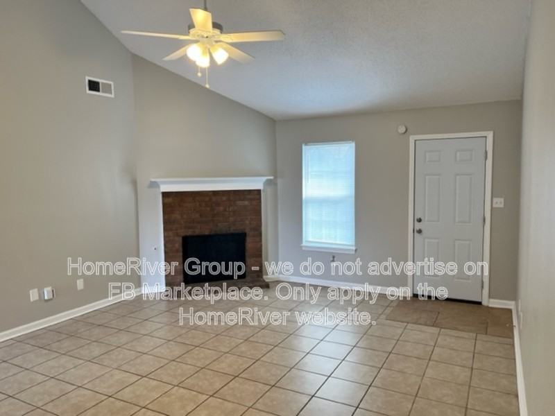 7052 Foxhall Dr - Photo 4 of 11