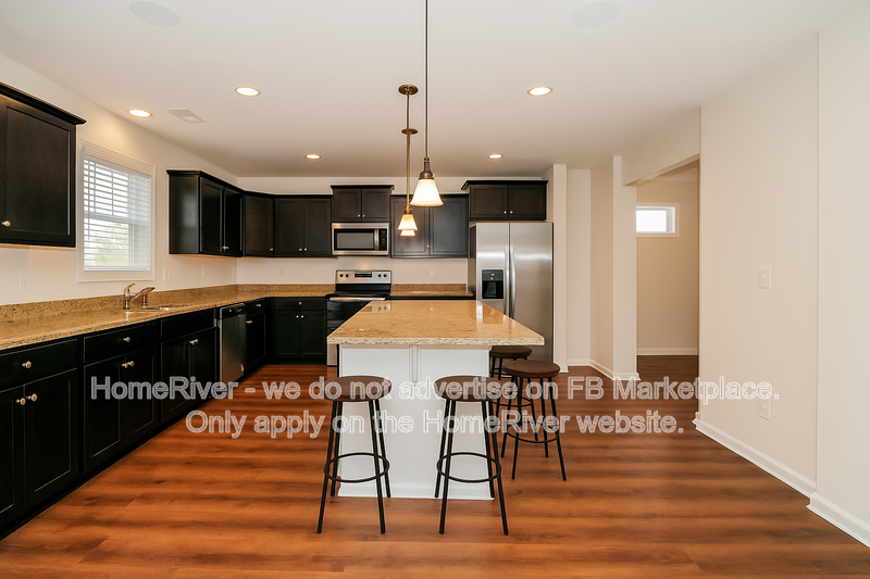 355 Niblick Dr - Photo 5 of 28