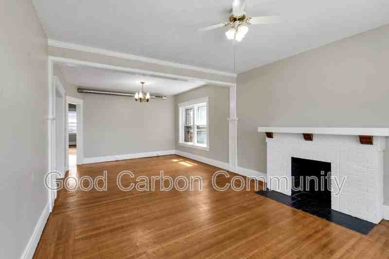 79 Saranac Ave - Photo 2 of 20