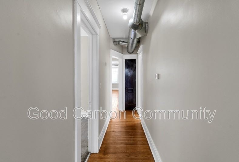 79 Saranac Ave - Photo 6 of 20