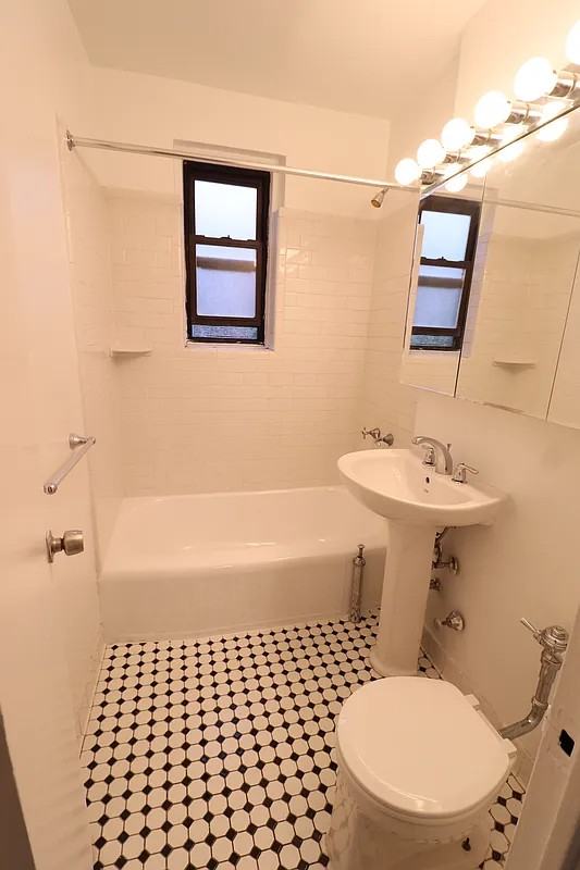 98-30 67th Avenue #5L - Photo 7 of 7