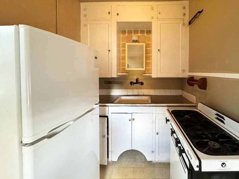 527 Monroe St #5 - Photo 4 of 11