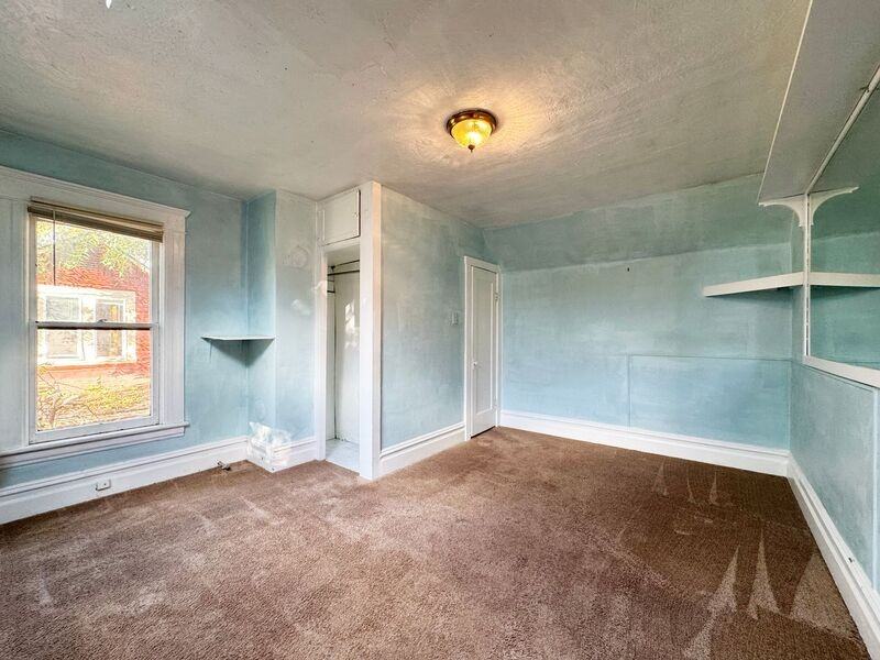 527 Monroe St #5 - Photo 7 of 11