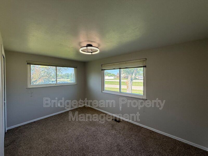 7218 Old Troy Pike - Photo 6 of 12