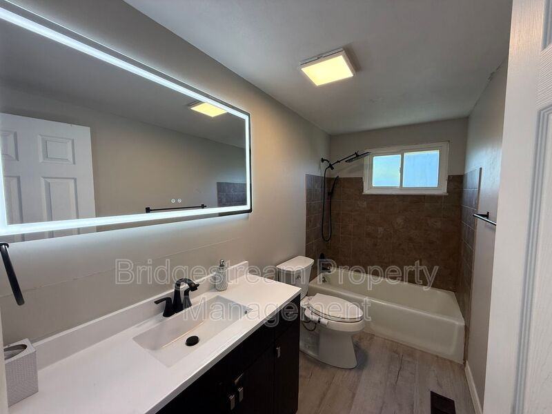 7218 Old Troy Pike - Photo 7 of 12