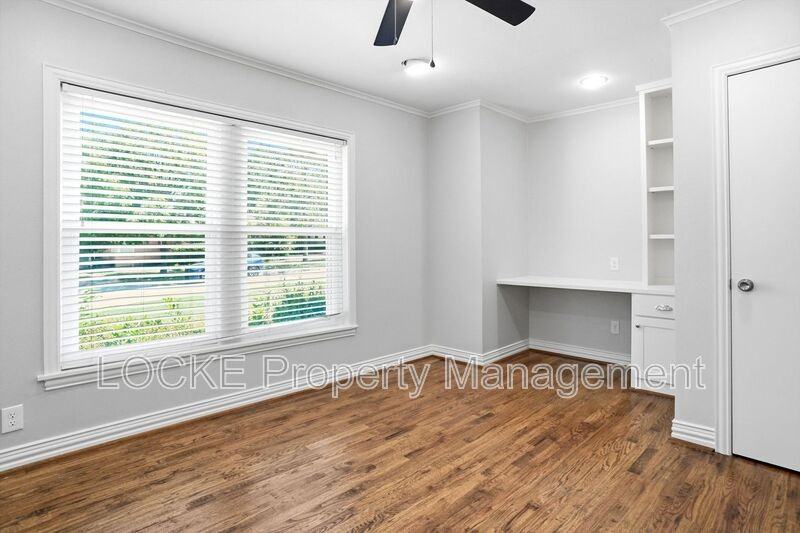 3528 Rogers Ave - Photo 6 of 16