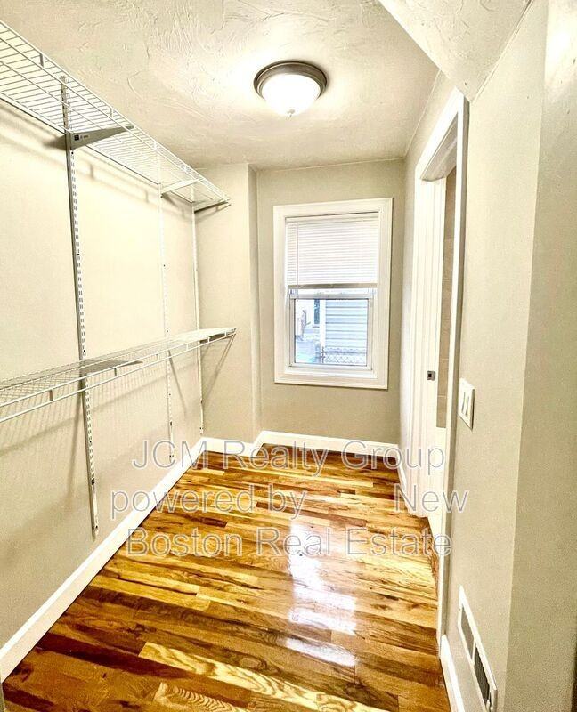 58 Laighton St #U1 - Photo 2 of 11