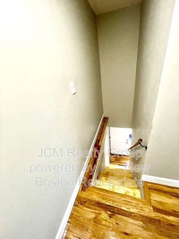 58 Laighton St #U1 - Photo 3 of 11