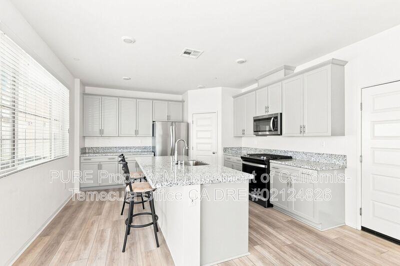 28235 Ashtree St - Photo 6 of 21