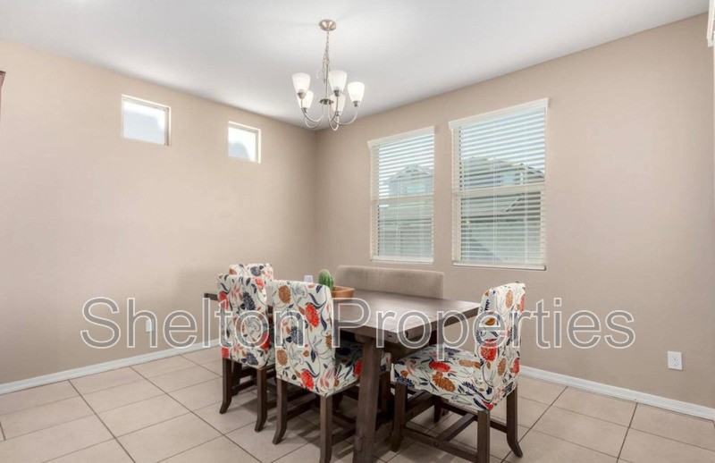 15062 W Portland St - Photo 5 of 29